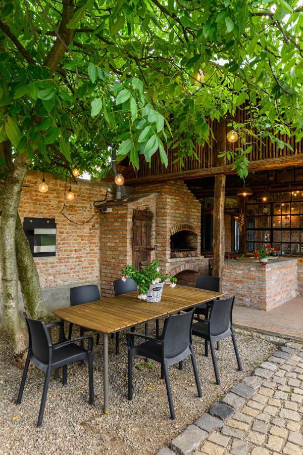 The Good House - Harman Acomodação com café da manhã Exterior foto